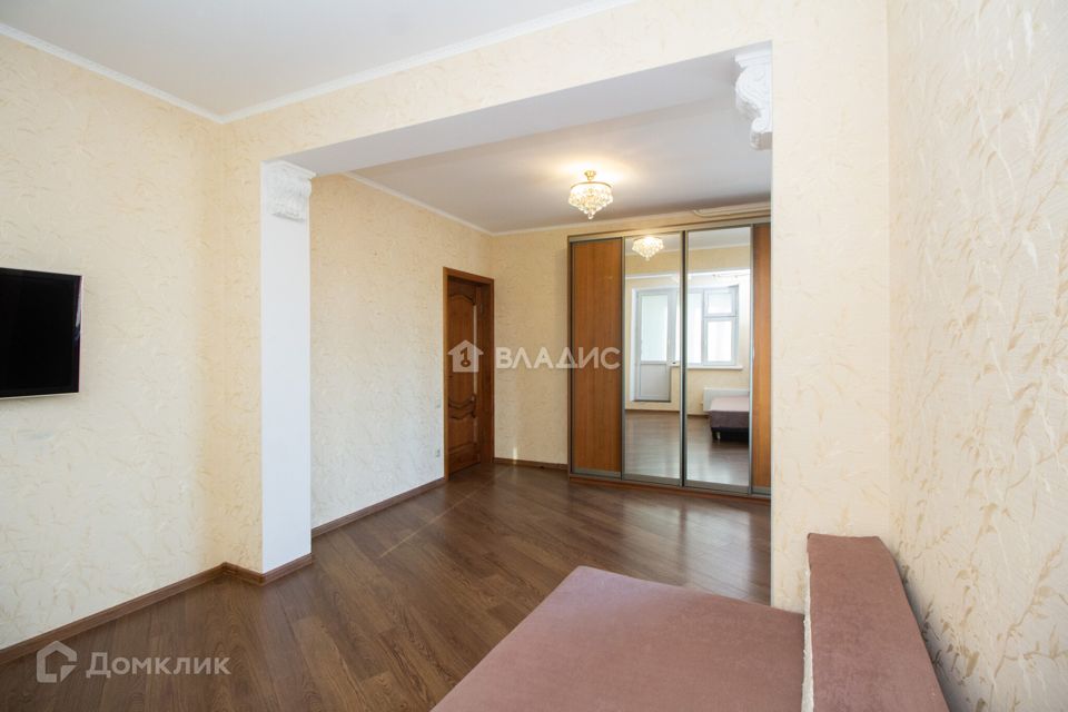 Продаётся 3-комнатная квартира, 76.4 м²