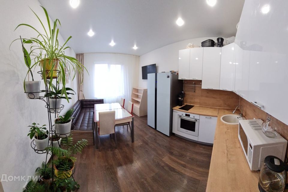 Продаётся 3-комнатная квартира, 70.2 м²