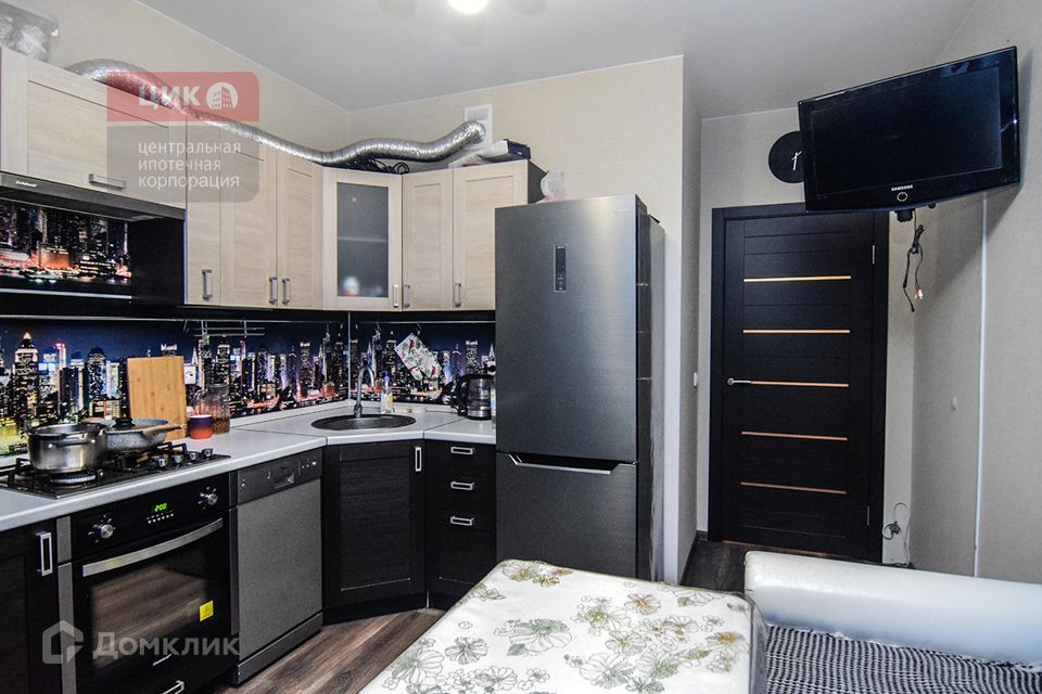 Продаётся 1-комнатная квартира, 40.2 м²