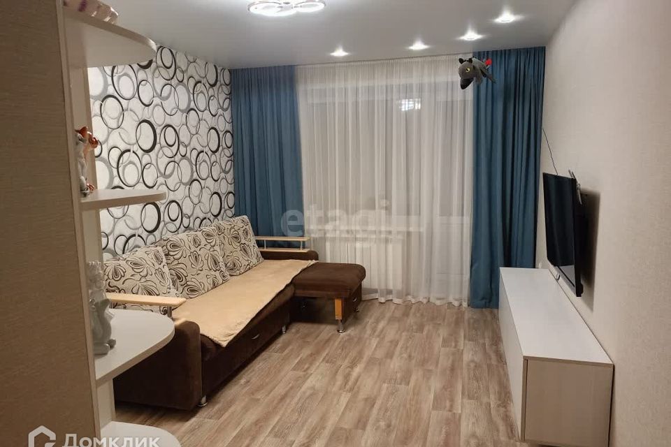 Продаётся 3-комнатная квартира, 50.3 м²