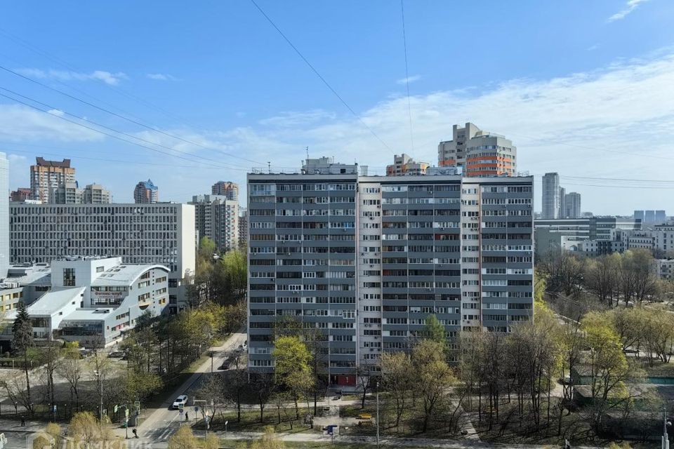 Продаётся 3-комнатная квартира, 71.3 м²
