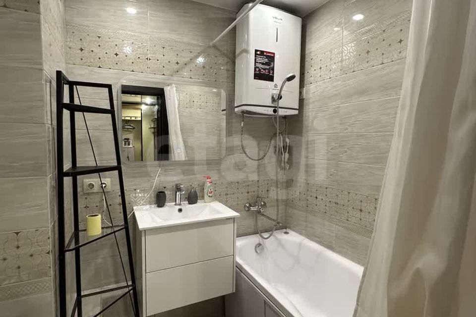 Продаётся 1-комнатная квартира, 40.7 м²