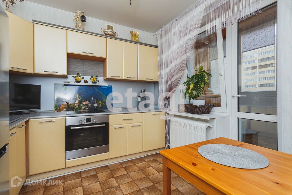 Продаётся 2-комнатная квартира, 67.8 м²