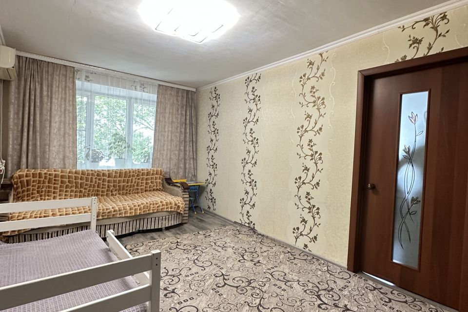 Продаётся 2-комнатная квартира, 40.7 м²