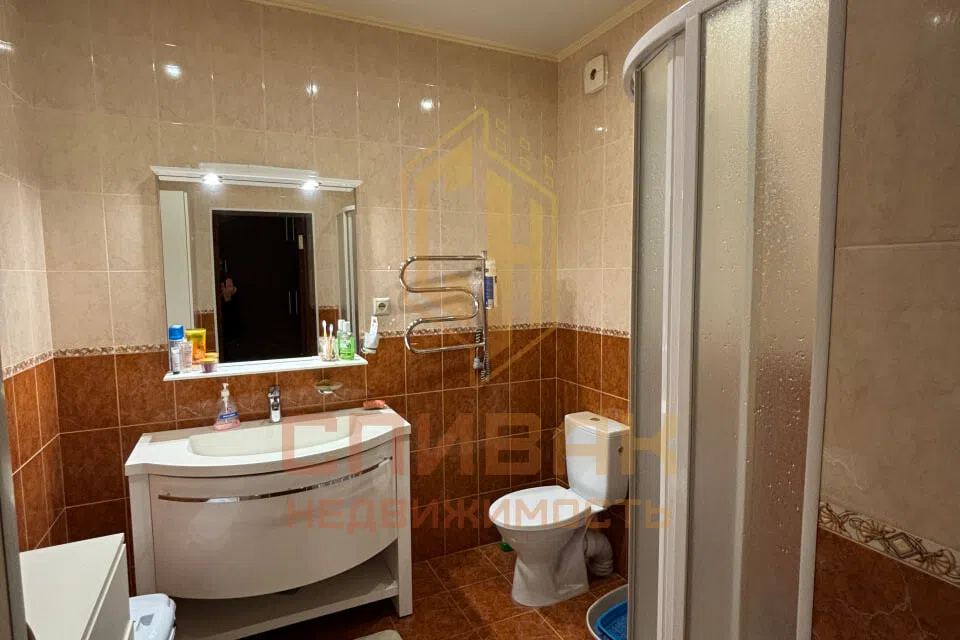 Продаётся 2-этажный дом, 364 м²