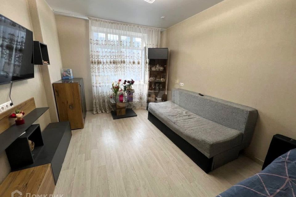 Продаётся 1-комнатная квартира, 40.2 м²