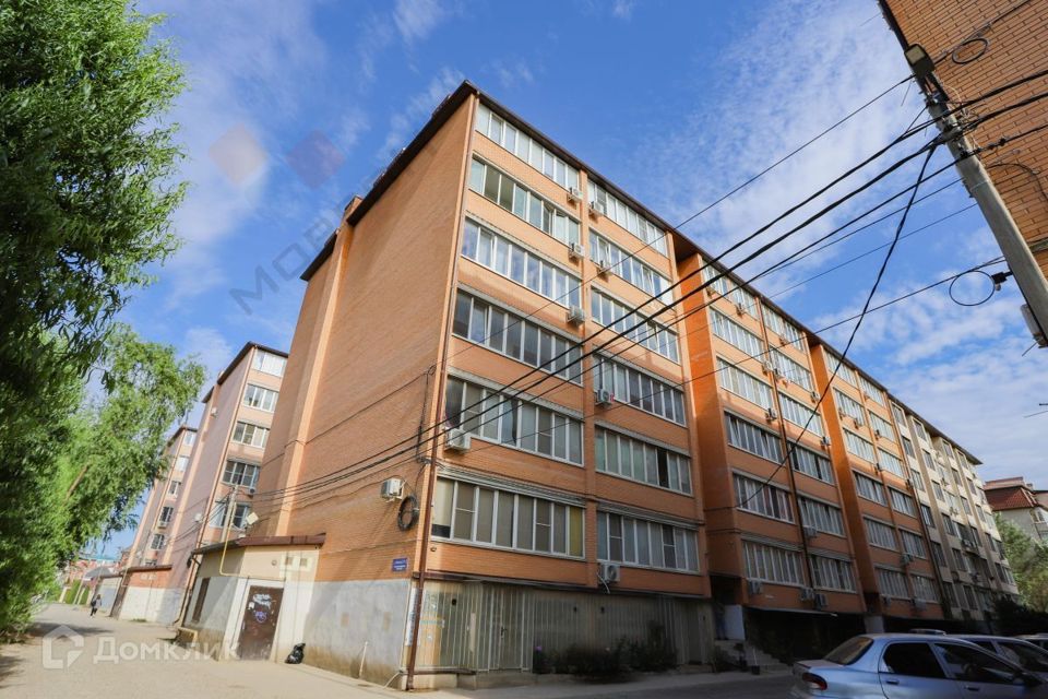 Продаётся 1-комнатная квартира, 49.3 м²