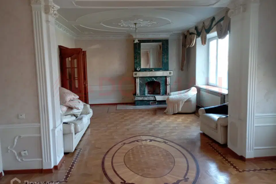 Продаётся 3-этажный дом, 397 м²