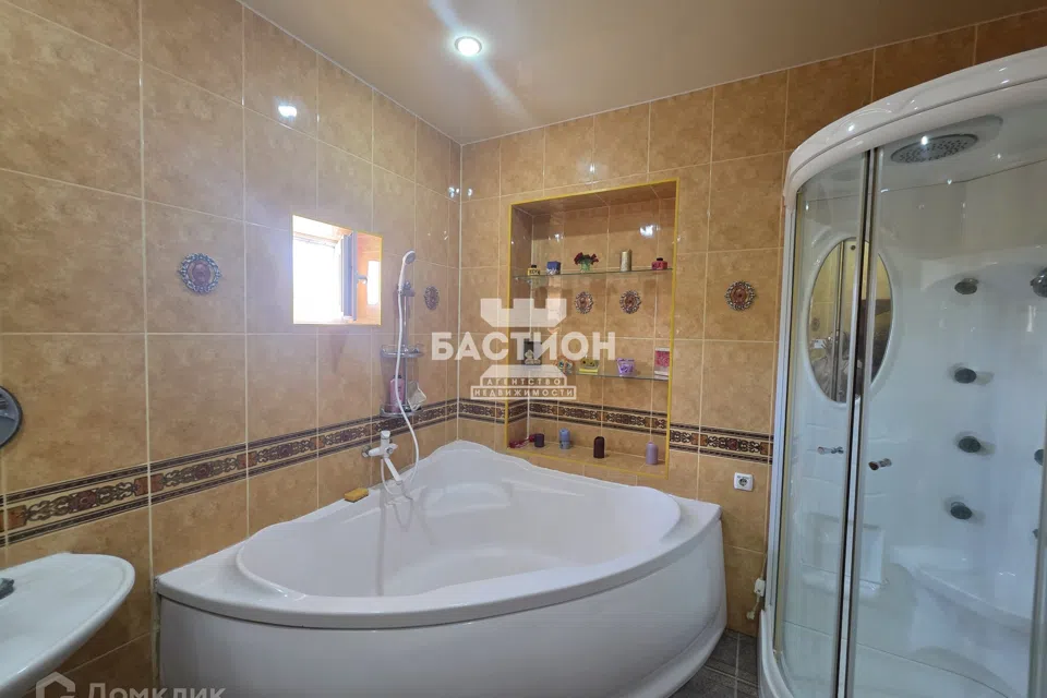 Продаётся 1-этажный дом, 130 м²