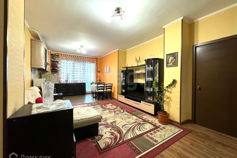 Продаётся 2-комнатная квартира, 78 м²