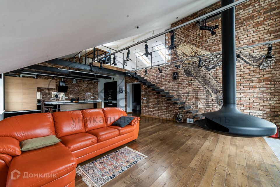 Сдаётся 3-комнатная квартира, 150 м²