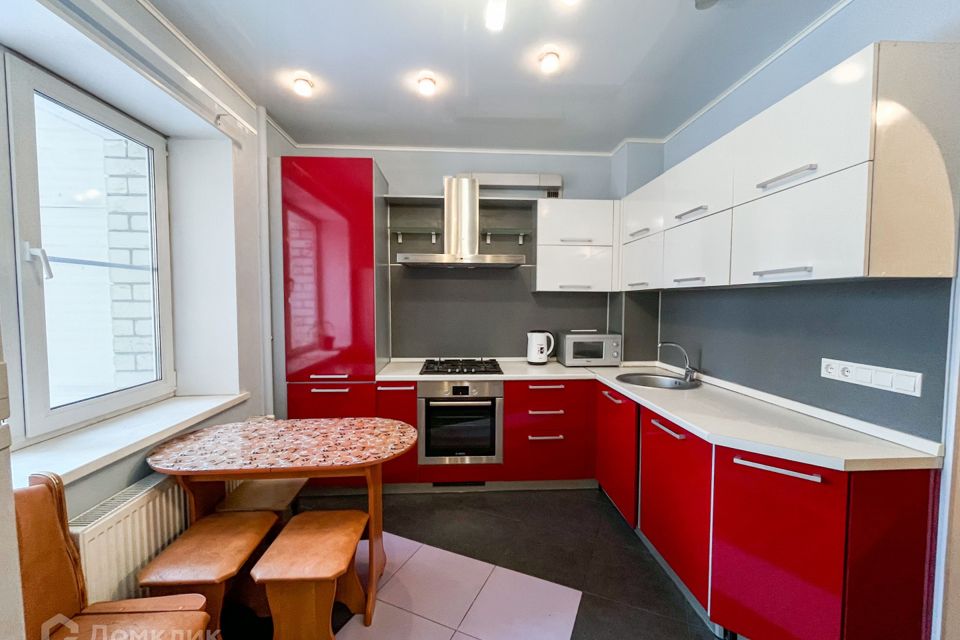 Продаётся 2-комнатная квартира, 81 м²