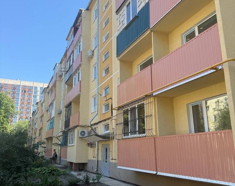 Продаётся 3-комнатная квартира, 62 м²