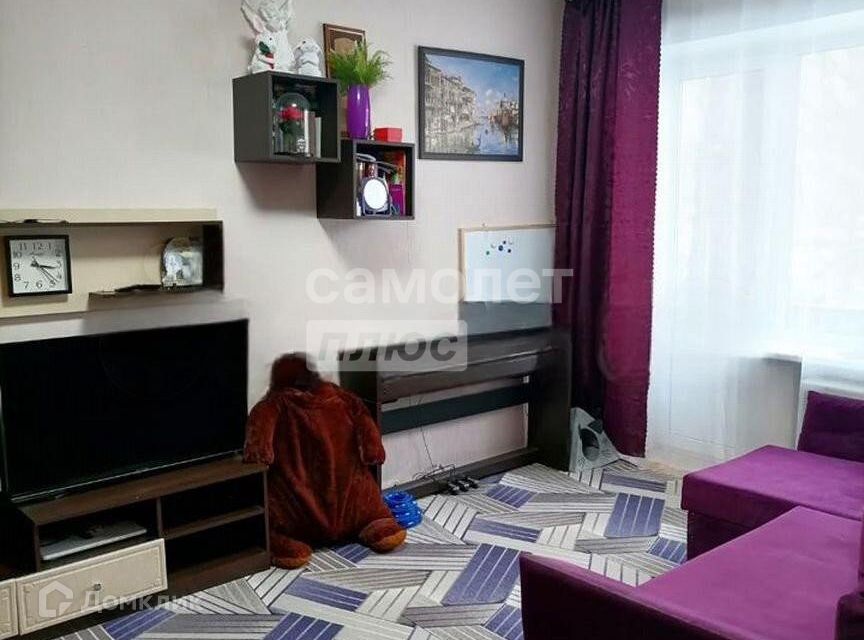 Продаётся 3-комнатная квартира, 54.4 м²
