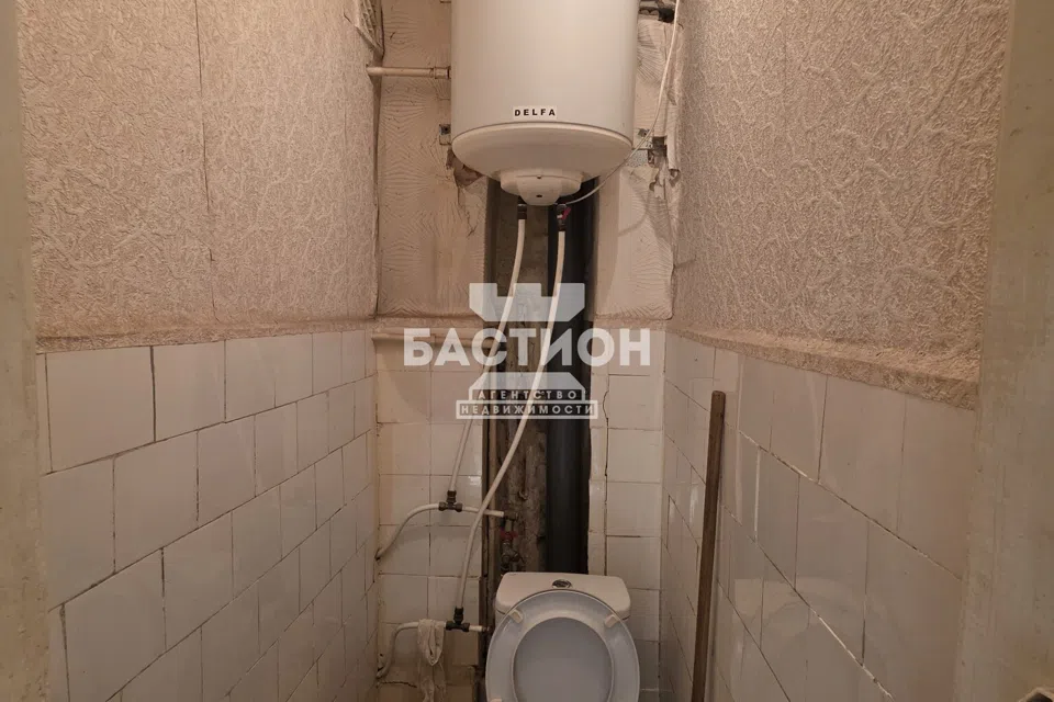 Продаётся 3-комнатная квартира, 55.9 м²