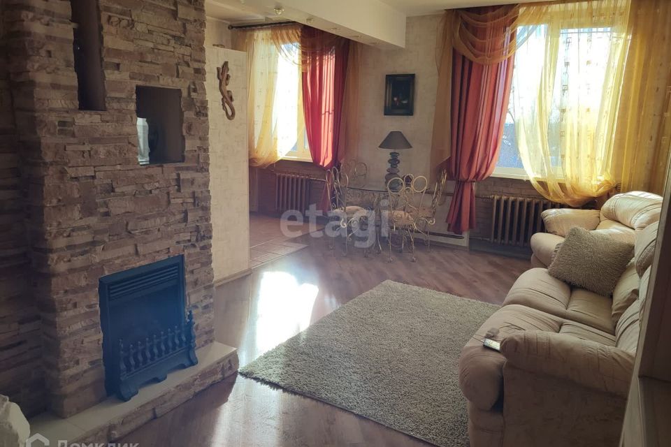 Сдаётся 2-комнатная квартира, 56 м²