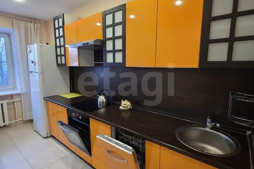 Продаётся 1-комнатная квартира, 42.7 м²