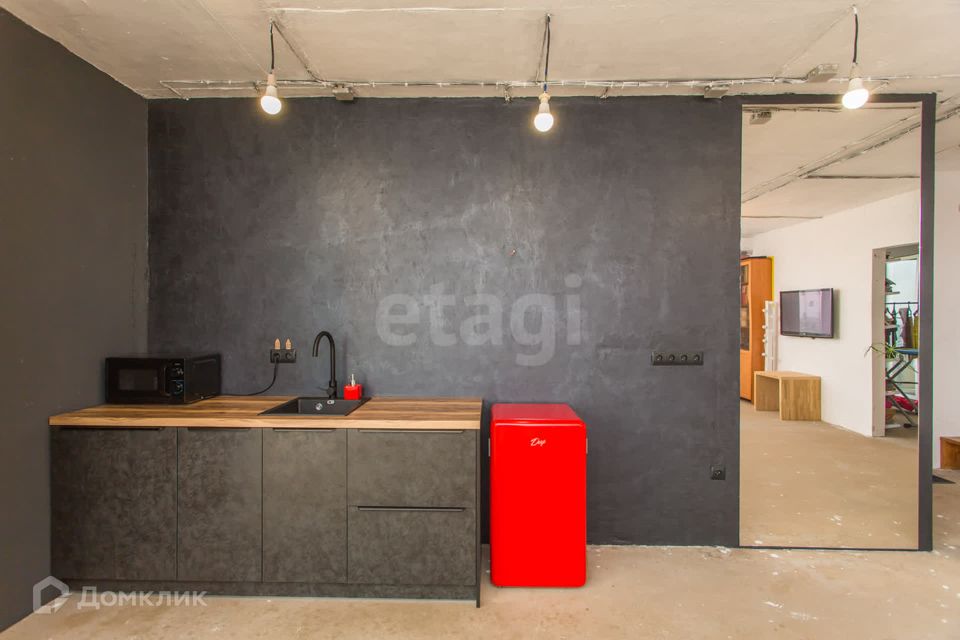 Продаётся 2-комнатная квартира, 62.5 м²