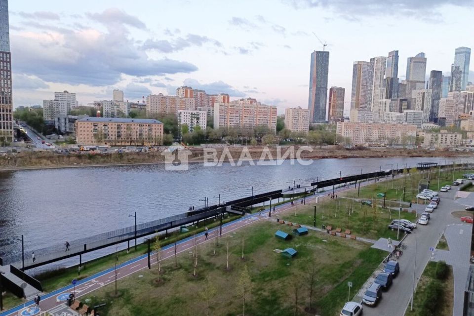 Продаётся 3-комнатная квартира, 90.4 м²