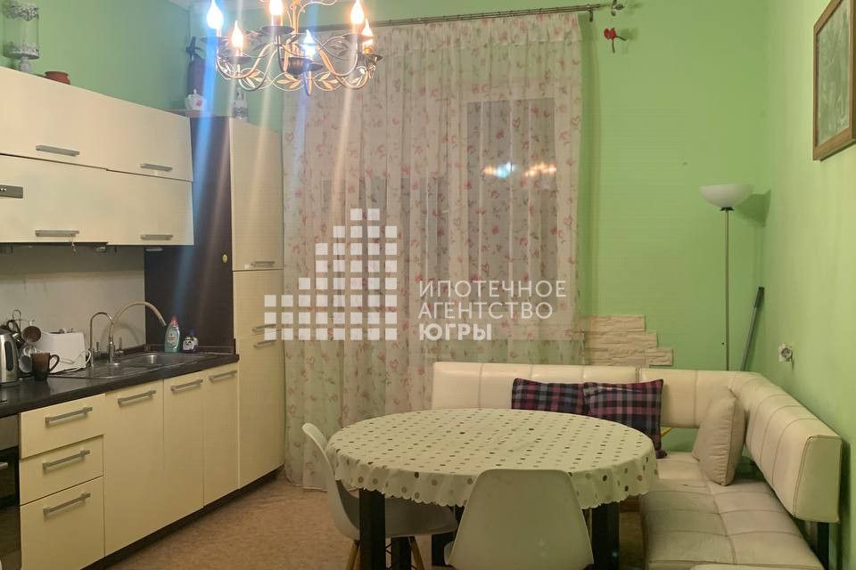 Сдаётся 2-комнатная квартира, 83 м²