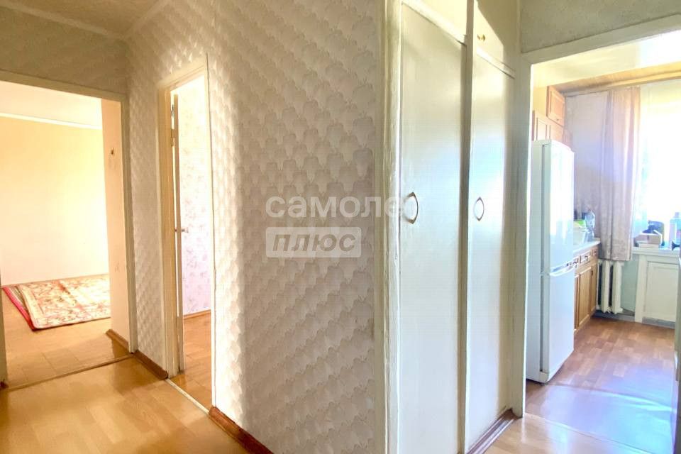 Продаётся 4-комнатная квартира, 71.4 м²