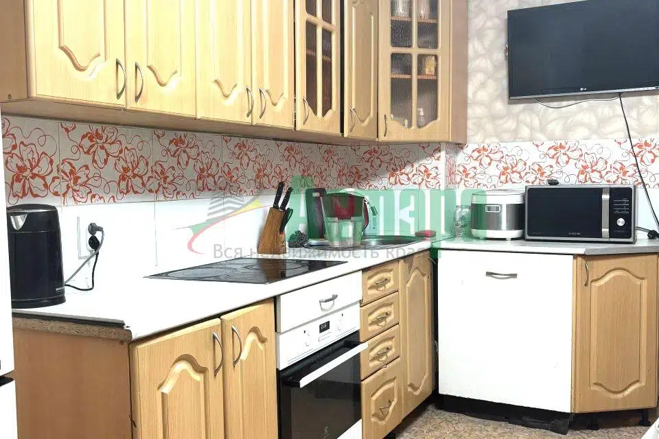 Продаётся 3-комнатная квартира, 87 м²