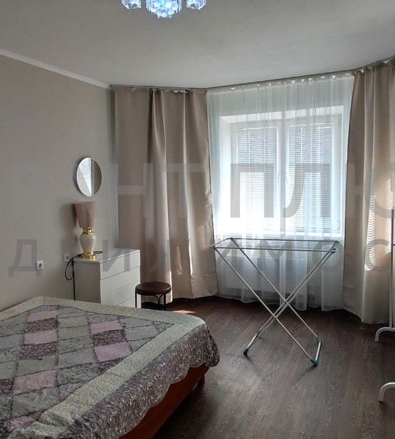 Сдаётся 2-комнатная квартира, 67 м²