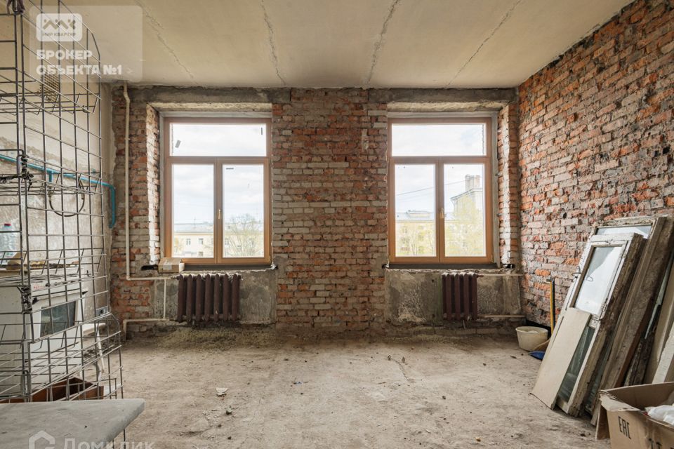 Продаётся 7-комнатная квартира, 193.7 м²