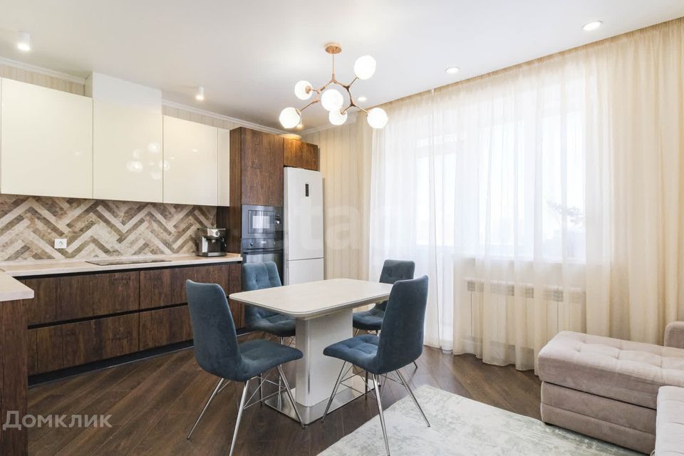 Продаётся 2-комнатная квартира, 76.9 м²