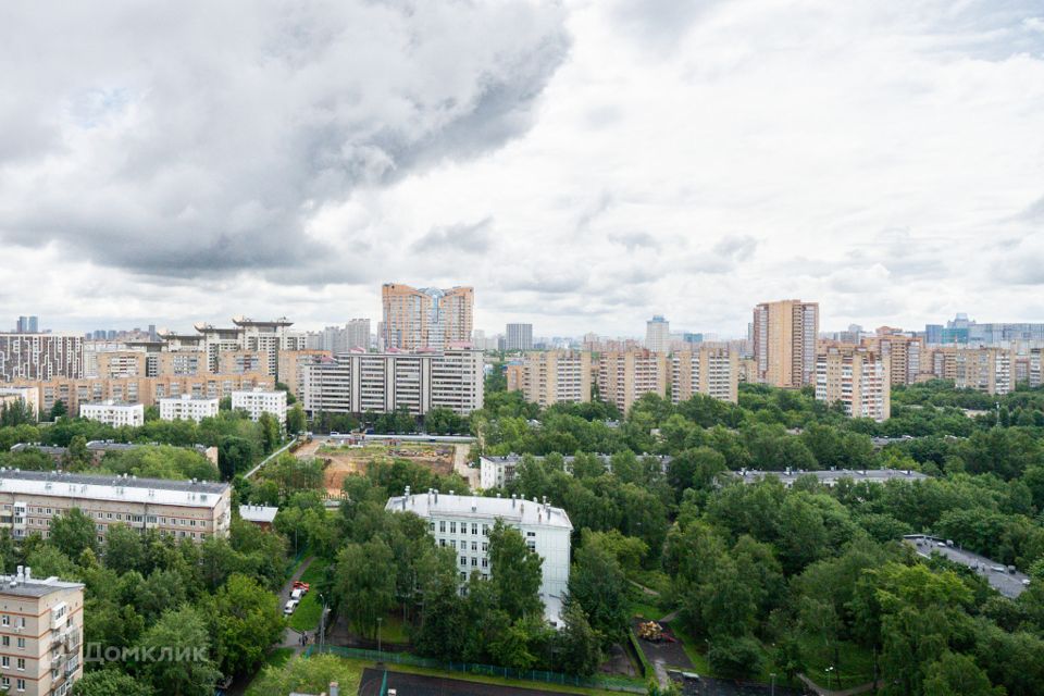 Продаётся 6-комнатная квартира, 216.9 м²