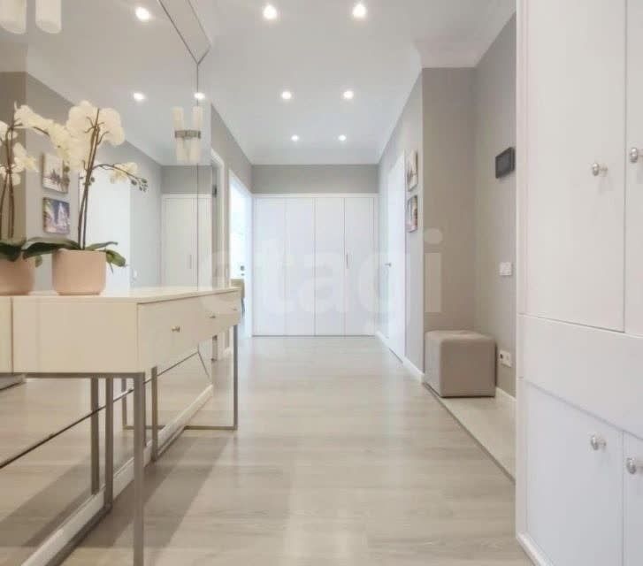 Продаётся 2-комнатная квартира, 78 м²