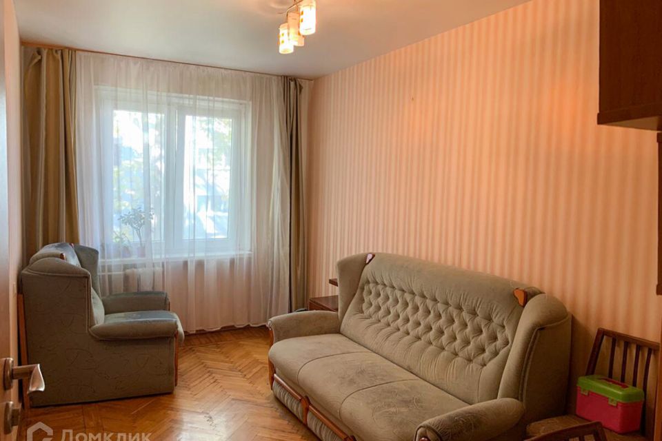 Продаётся 3-комнатная квартира, 57.4 м²