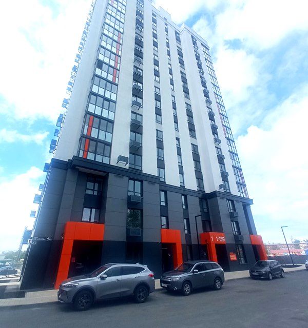 Продаётся 2-комнатная квартира, 65 м²