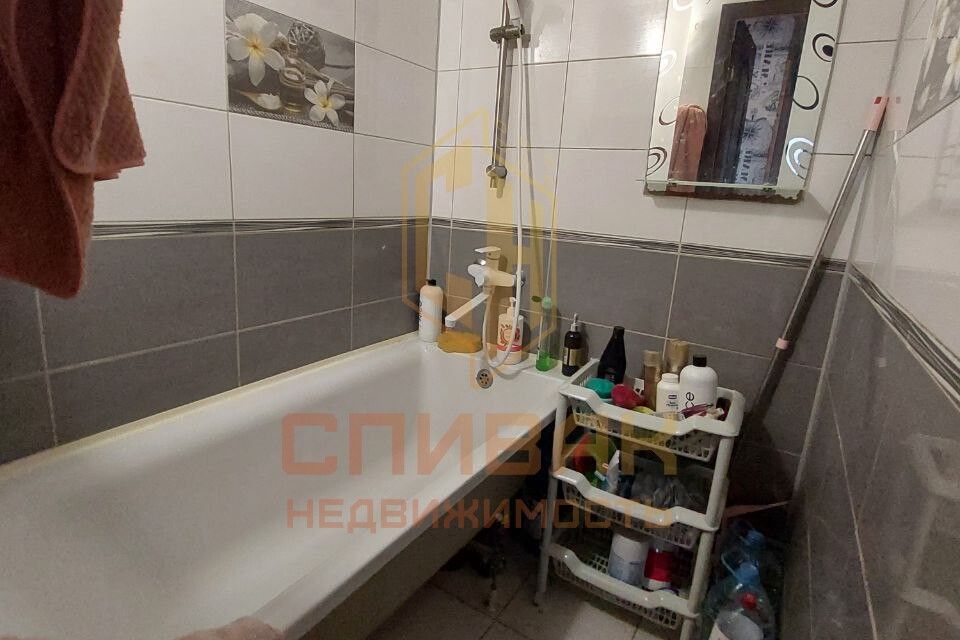 Продаётся 3-комнатная квартира, 57.3 м²