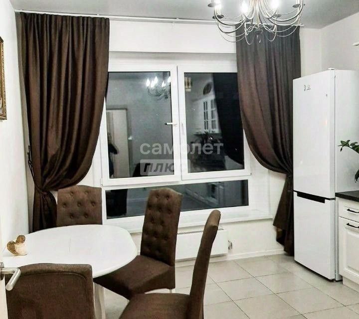 Продаётся 2-комнатная квартира, 65 м²