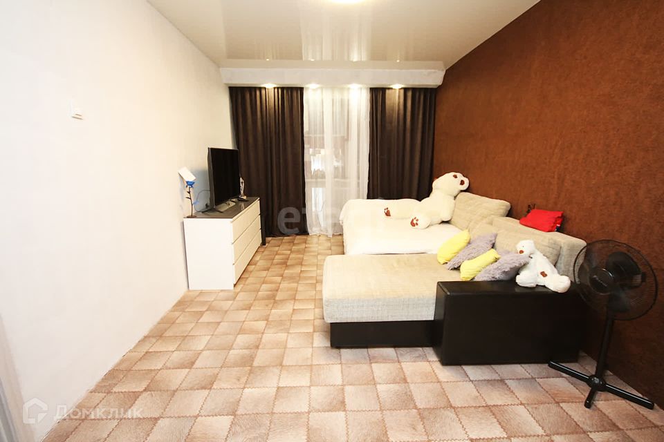 Продаётся 1-комнатная квартира, 37 м²