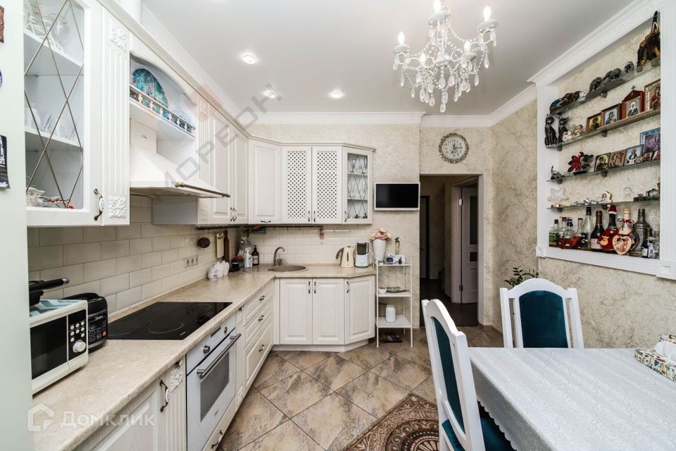 Продаётся 1-комнатная квартира, 42.2 м²