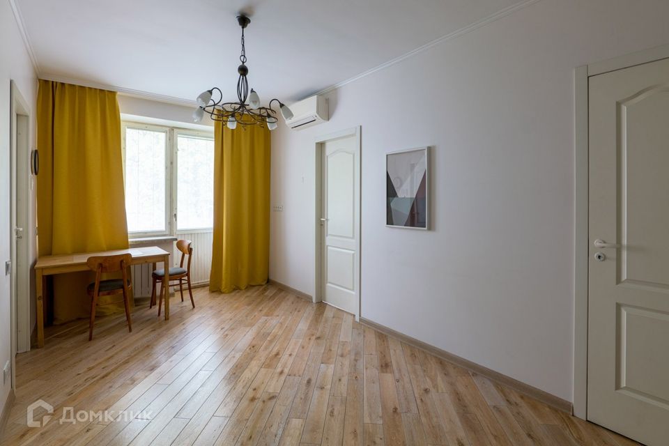 Продаётся 2-комнатная квартира, 43.4 м²