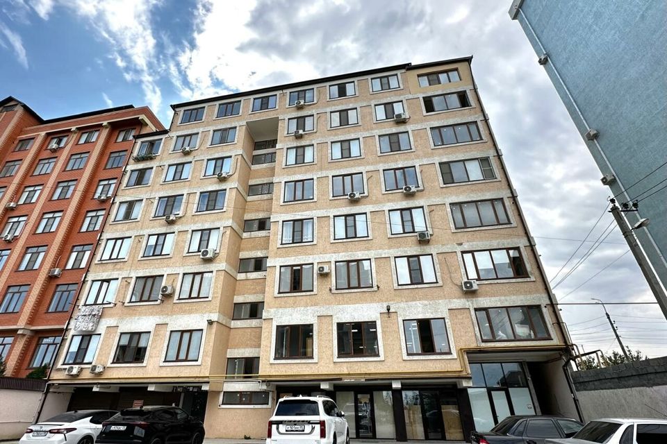 Продаётся 3-комнатная квартира, 128 м²