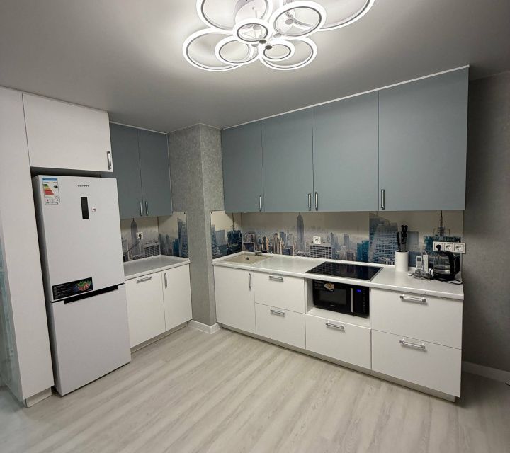 Сдаётся 2-комнатная квартира, 67.3 м²
