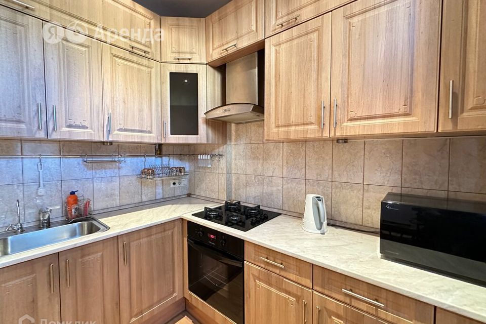 Сдаётся 2-комнатная квартира, 57 м²