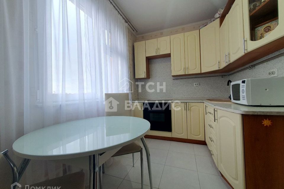 Продаётся 1-комнатная квартира, 37.7 м²