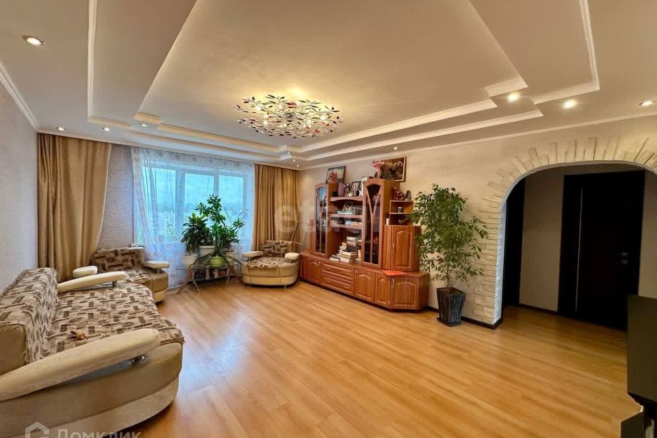 Продаётся 4-комнатная квартира, 80.7 м²