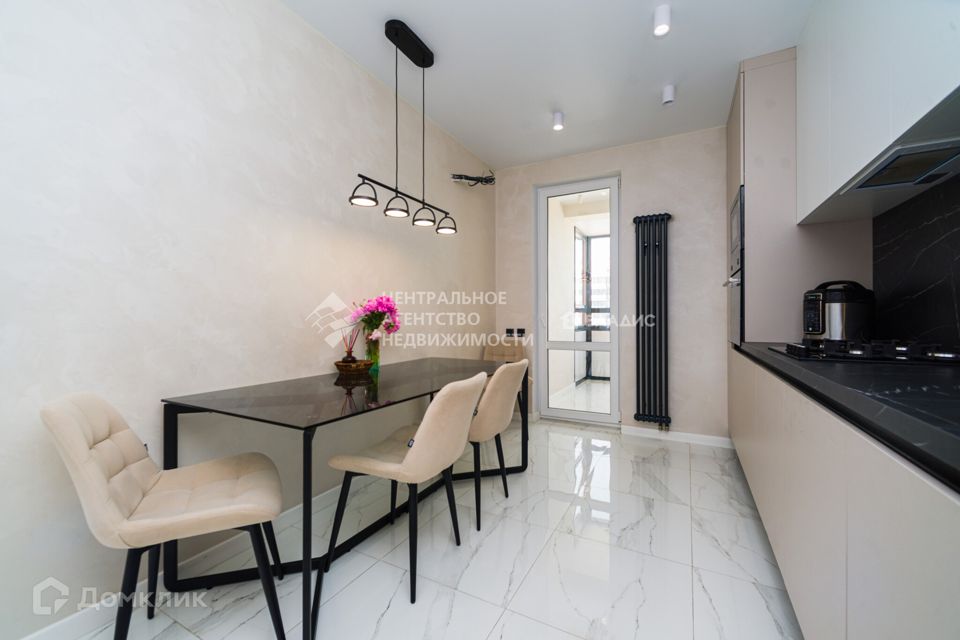 Продаётся 2-комнатная квартира, 69.4 м²