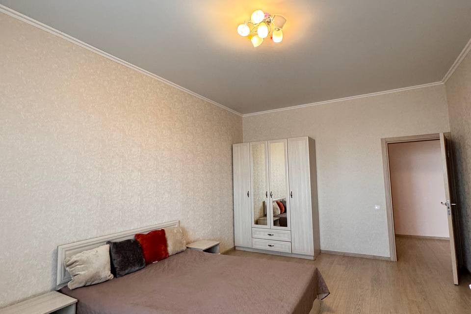 Продаётся 2-комнатная квартира, 81.3 м²