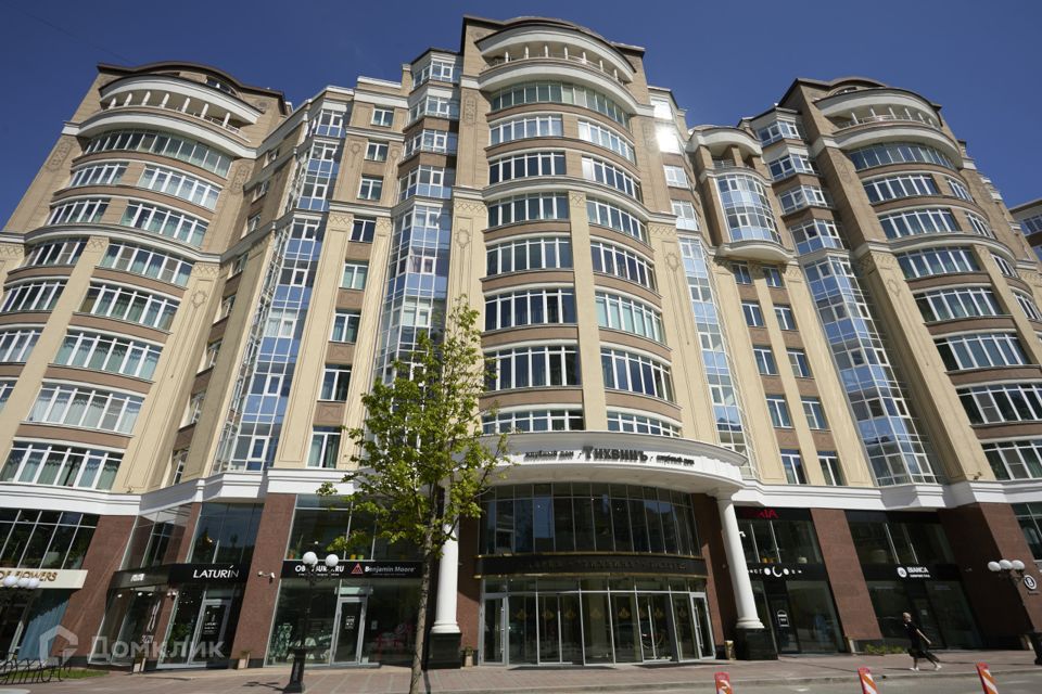 Сдаётся 1-комнатная квартира, 79.4 м²