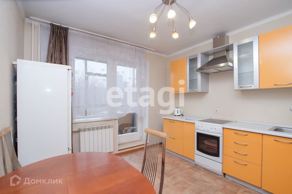 Продаётся 2-комнатная квартира, 56.6 м²