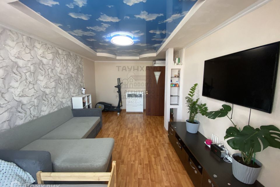 Продаётся 1-комнатная квартира, 39.7 м²