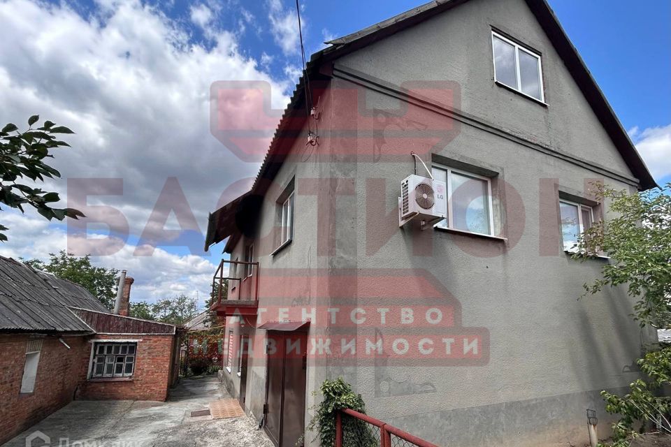 Продаётся 2-этажный дом, 170 м²