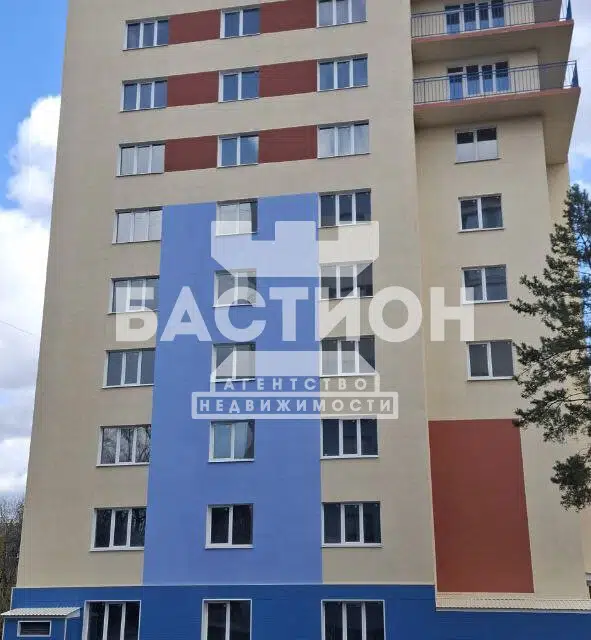Продаётся 3-комнатная квартира, 107 м²